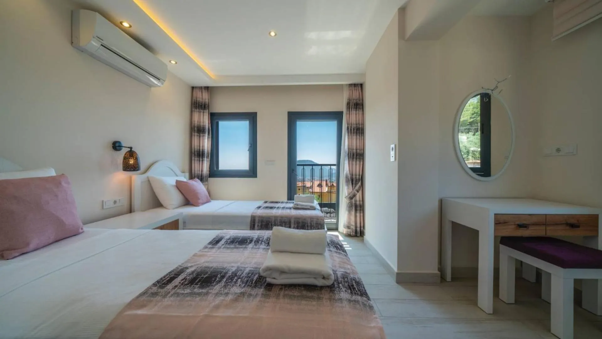 Oludeniz 3 Bedroom Villa - 5115 Fethiye